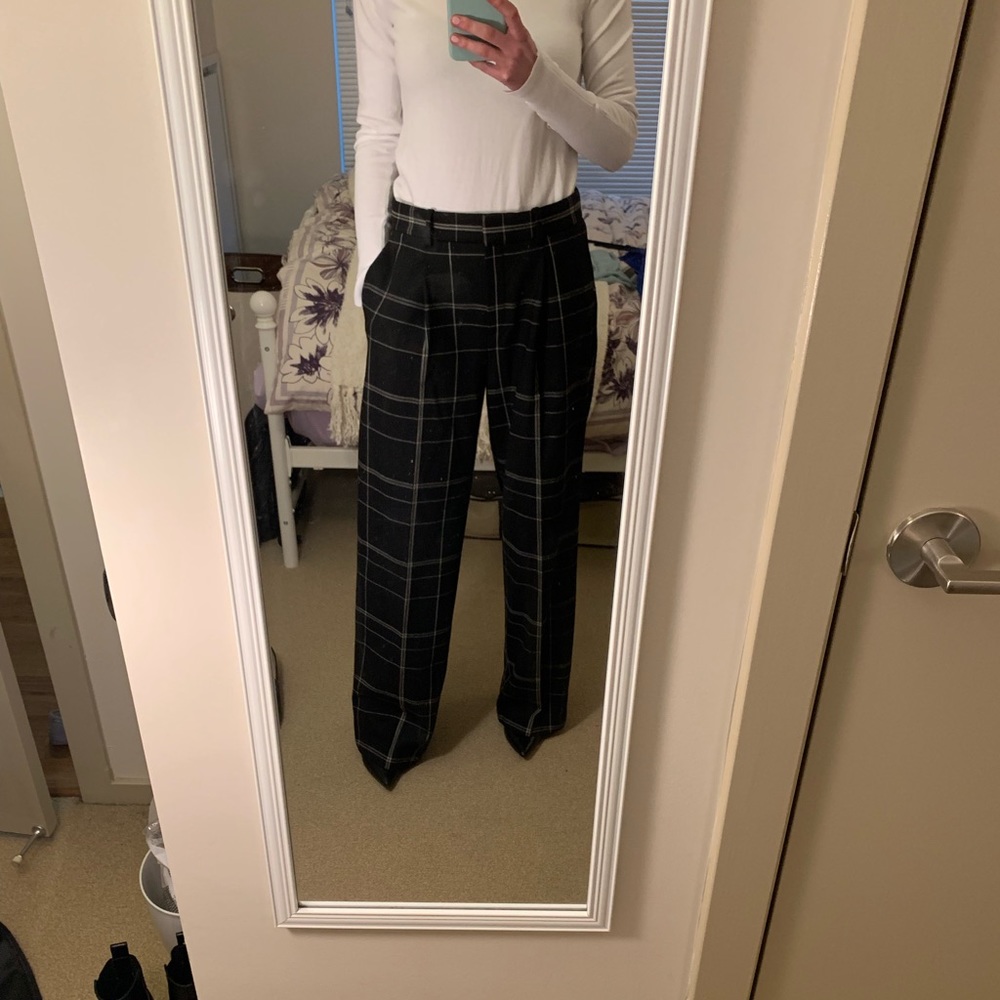 Theory Pleated Wool Wide-Leg Trousers